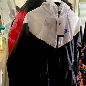 Brand new with tags Nike rain coat or windbreaker
